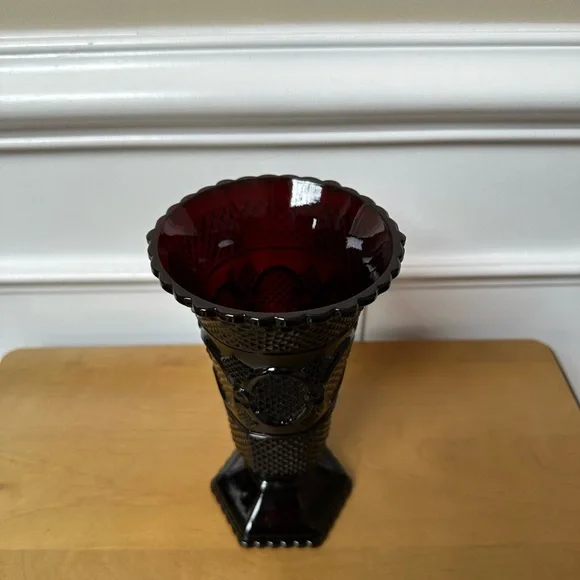 Avon Glass - Picture 2 of 5